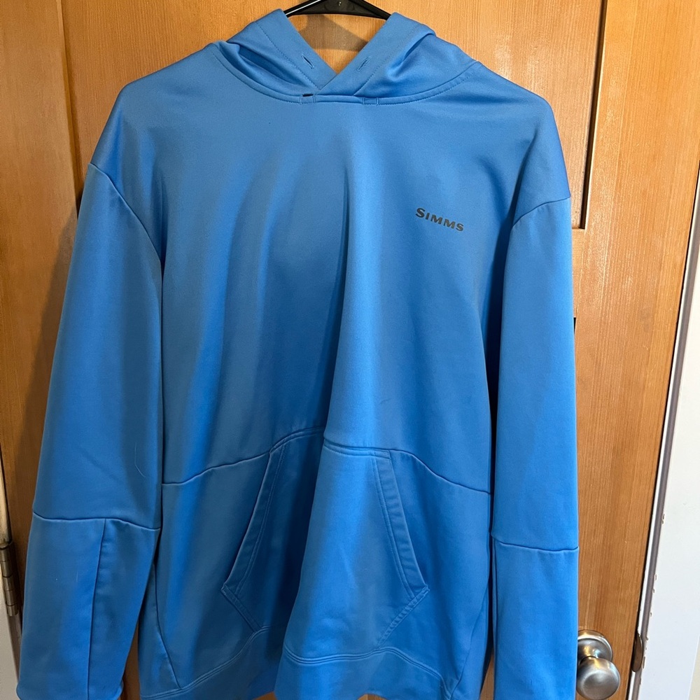 Blue simms sweatshirt. No problems with it. Athletic feel and very cozy